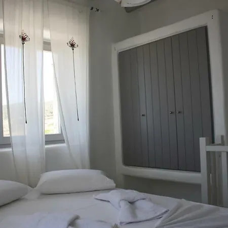 Passion With Prive Jacuzzi In Paros Villa Isterni (Paros)